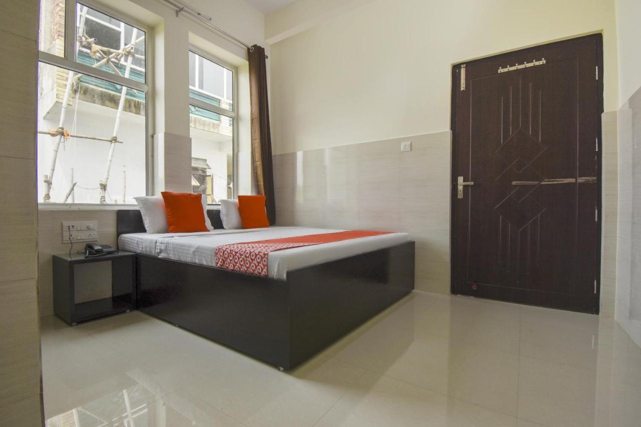 โอโย 75751 โฮเทล สุริยา Hotel Bahadrabad ภายนอก รูปภาพ