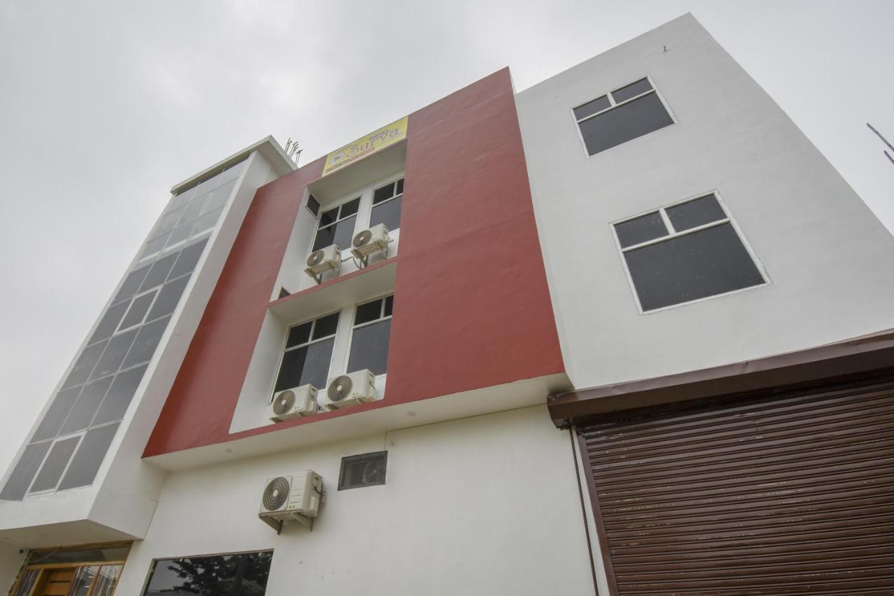 โอโย 75751 โฮเทล สุริยา Hotel Bahadrabad ภายนอก รูปภาพ